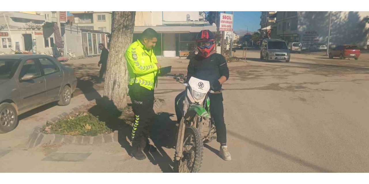 Gölbaşı İlçesinde Motosiklet Denetimleri Devam Ediyor