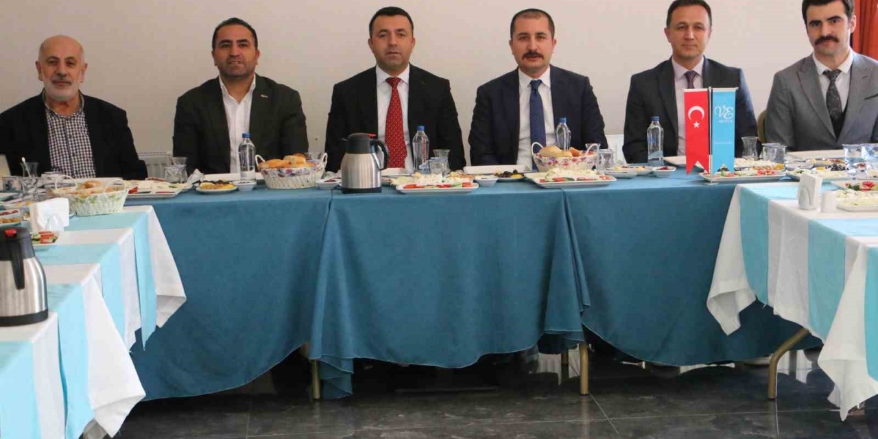 Bölge Turizminin Kalkınması İçin Seyahat Acenteleri Ve Rehberler Buluştu