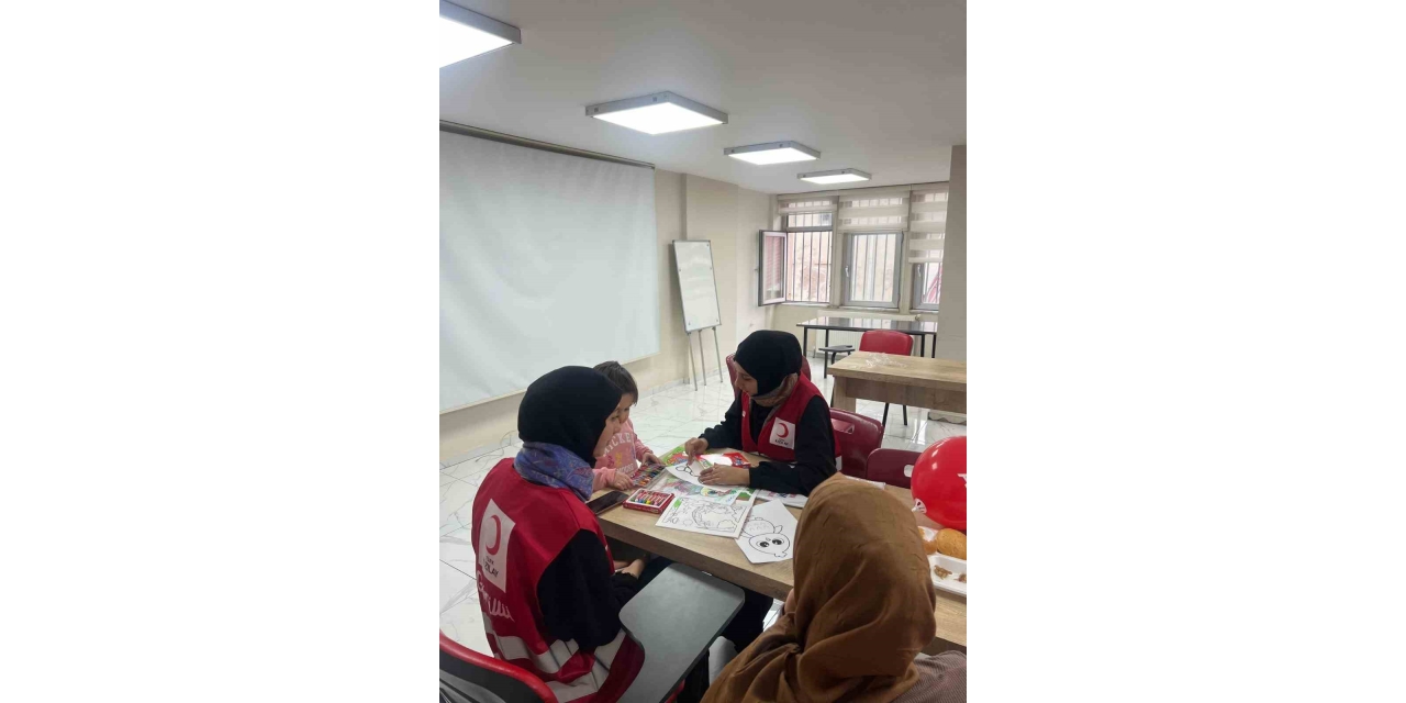 Kızılay, Diyarbakır’da Otizmli Çocukları Ve Ailelerini Ağırladı