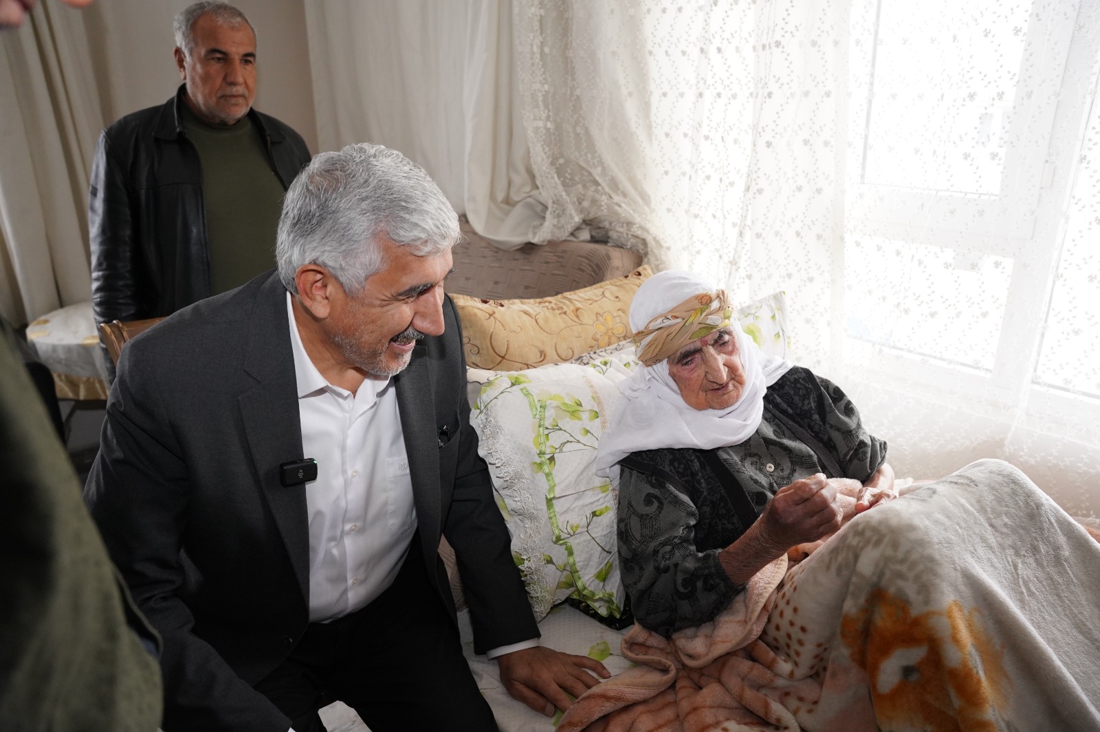 Adıyamanlı Hanım Orman, 105 Yaşında Ak Parti’ye Üye Oldu