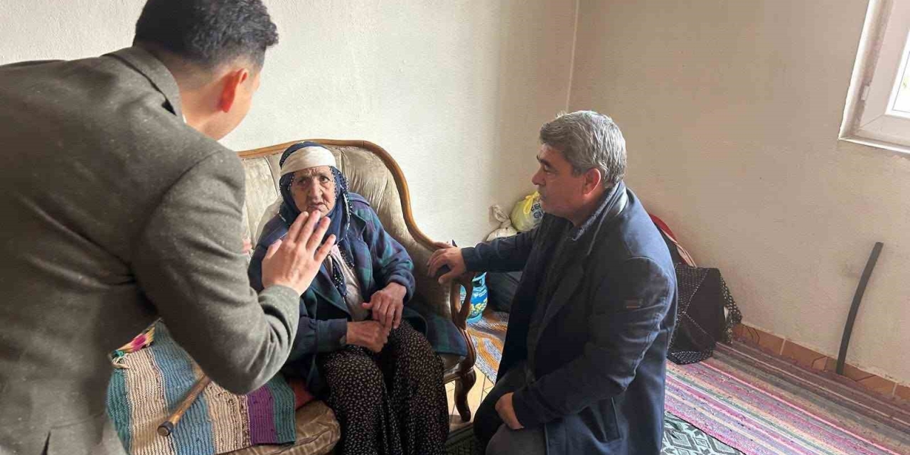 Kaymakam Karataş, Köylerde Vatandaşların Sorunlarını Dinledi