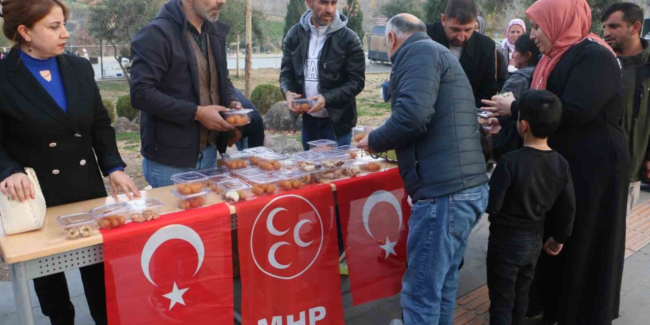 Mhp Sur Teşkilatından Regaip Kandili İkramı