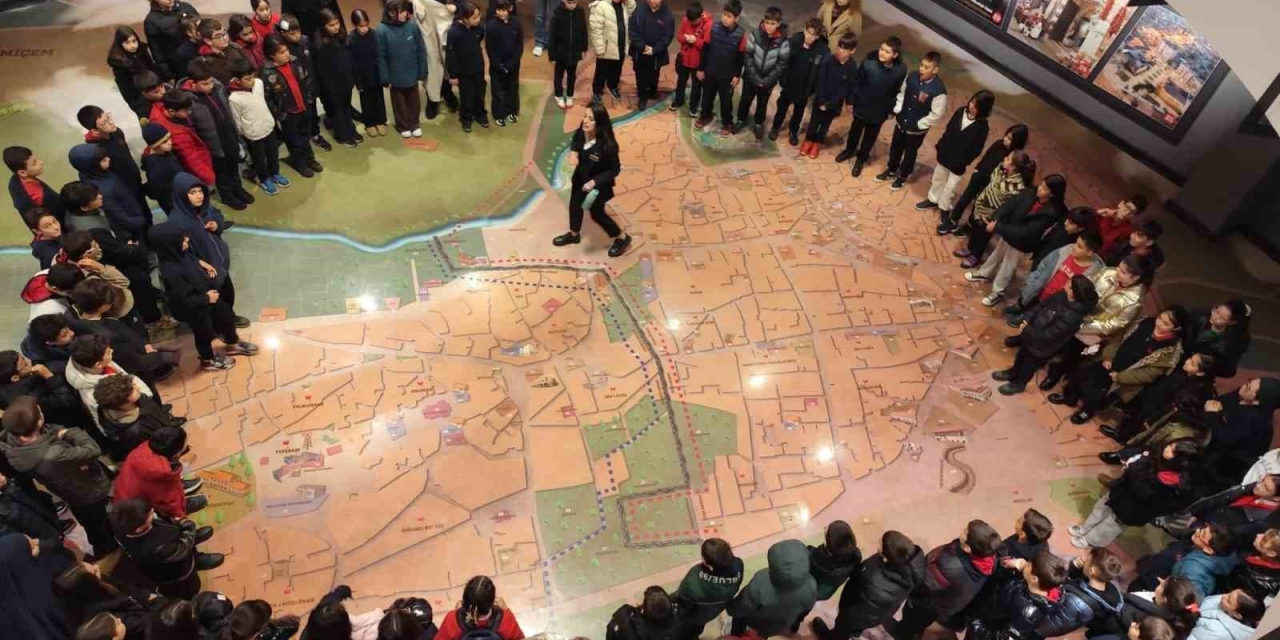 25 Aralık Panorama Müzesi’ne Ziyaretçi Akını