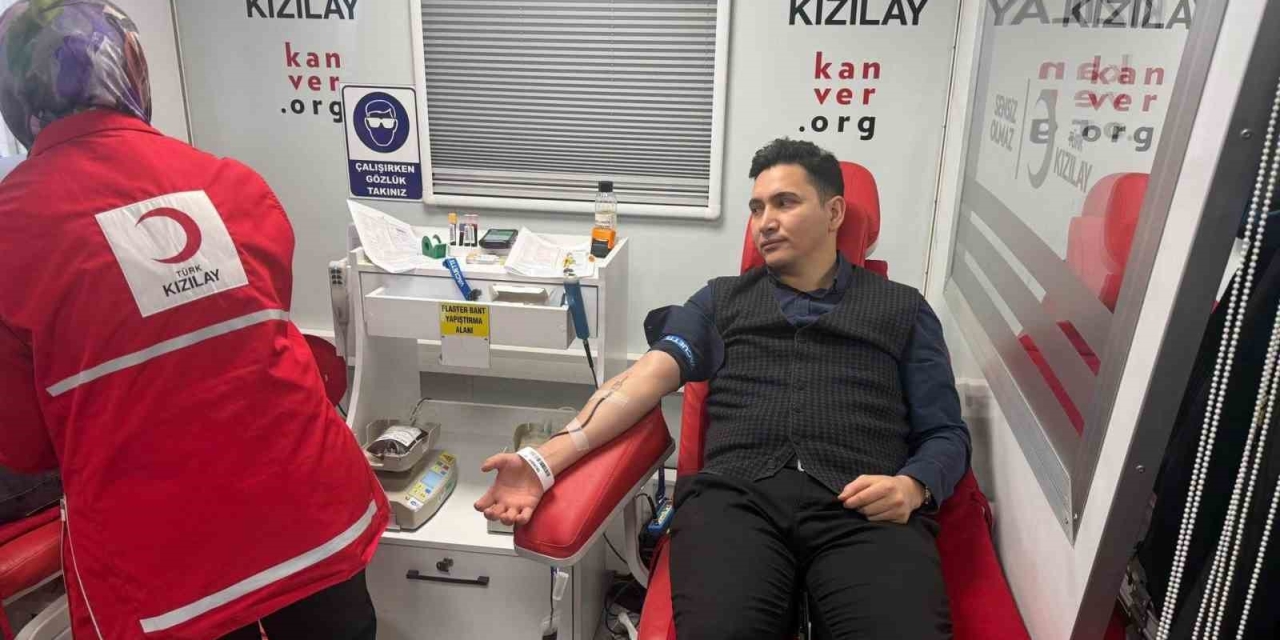 Çermik Kaymakamı Karataş, Kan Bağışında Bulundu