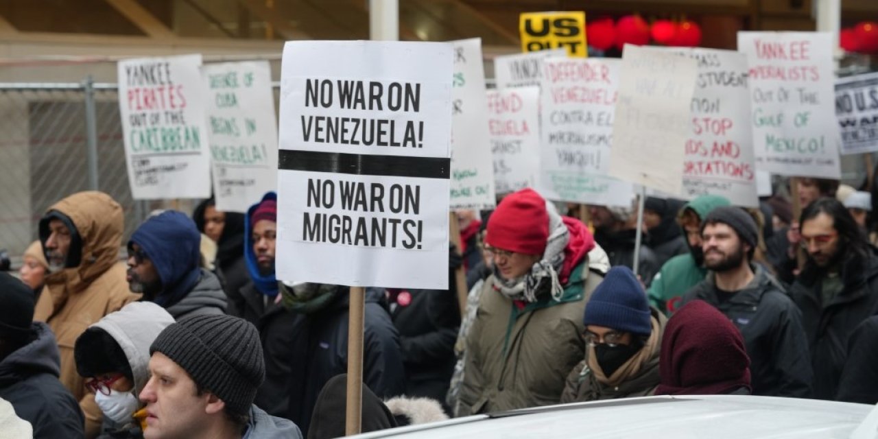 New York'ta Binlerce Kişi Venezuela İçin Yürüdü