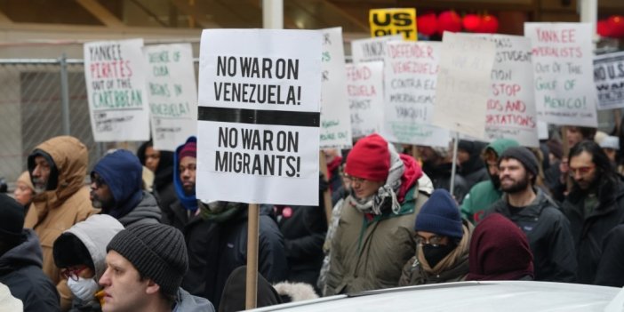 New York'ta Binlerce Kişi Venezuela İçin Yürüdü