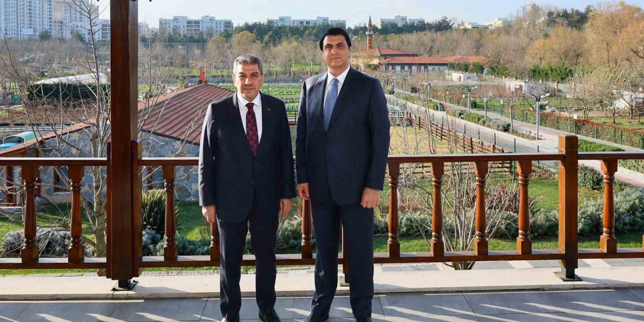 Yılmaz’dan İstanbul’da Önemli Temaslar