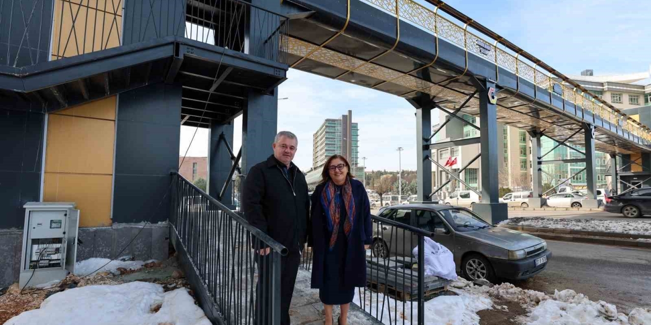 Gaziantep Büyükşehir, Abdülhadi Çelik Üst Geçidini Hizmete Açtı