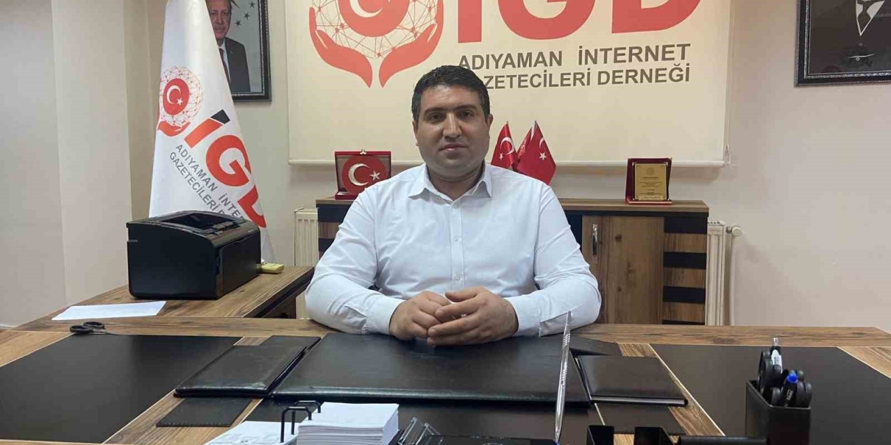 Başkan Akbilek: "yerel Medya Göz Göre Göre Eriyor"