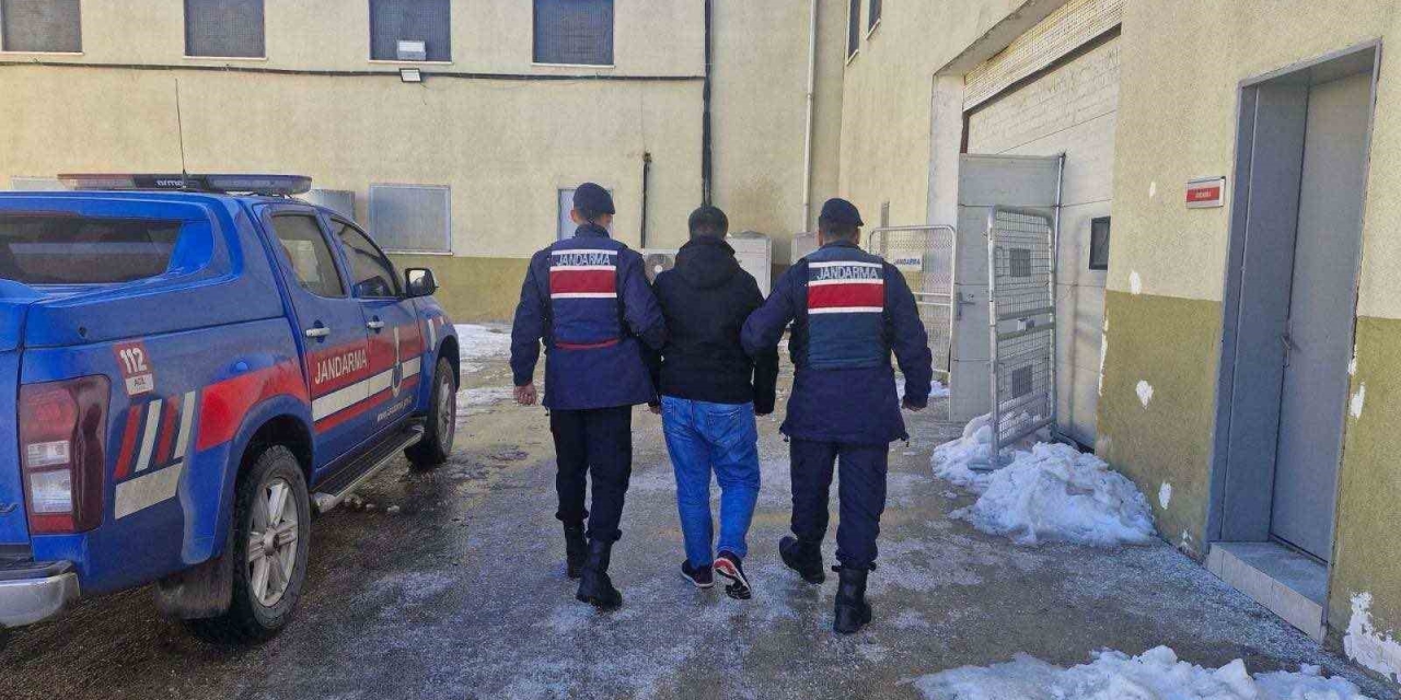 Hırsızlık Suçundan Kesinleşmiş 15 Yıl Cezayla Aranan Şahıs Yakalandı