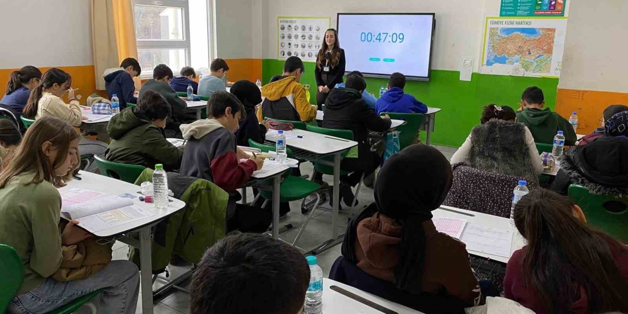 Doğa Koleji Bursluluk Sınavı Adıyaman’da Yoğun İlgiyle Gerçekleştirildi