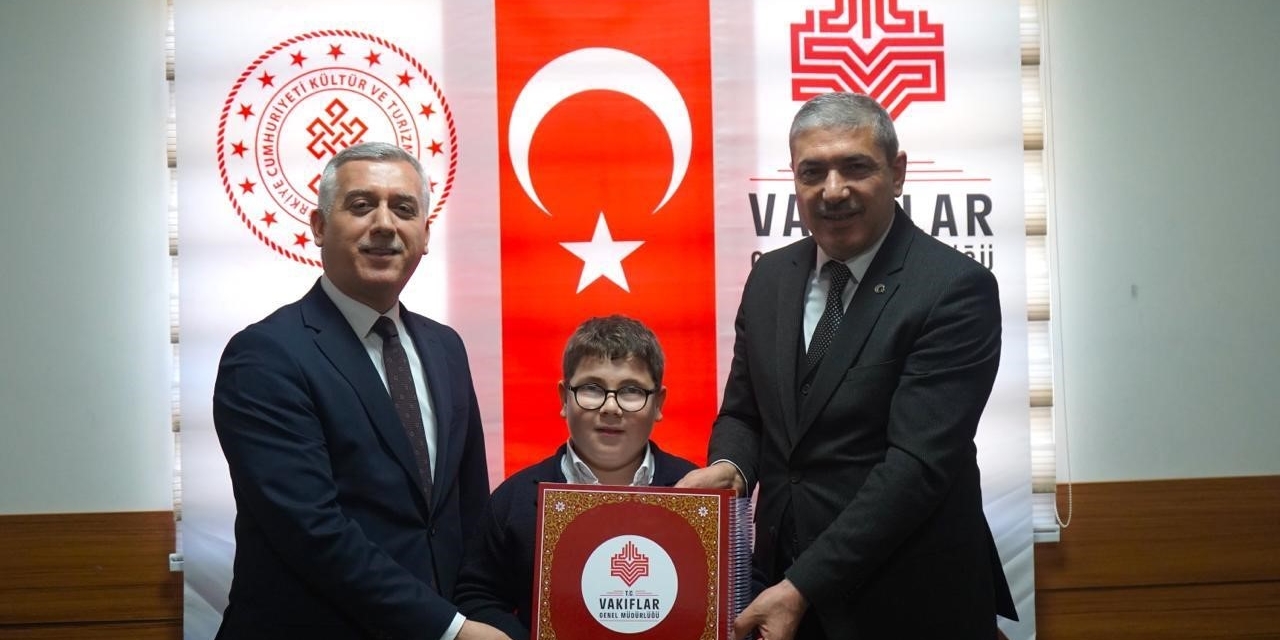 Gaziantep Vakıflar Bölge Müdürlüğünden Görme Engelli Hafızlara Anlamlı Destek