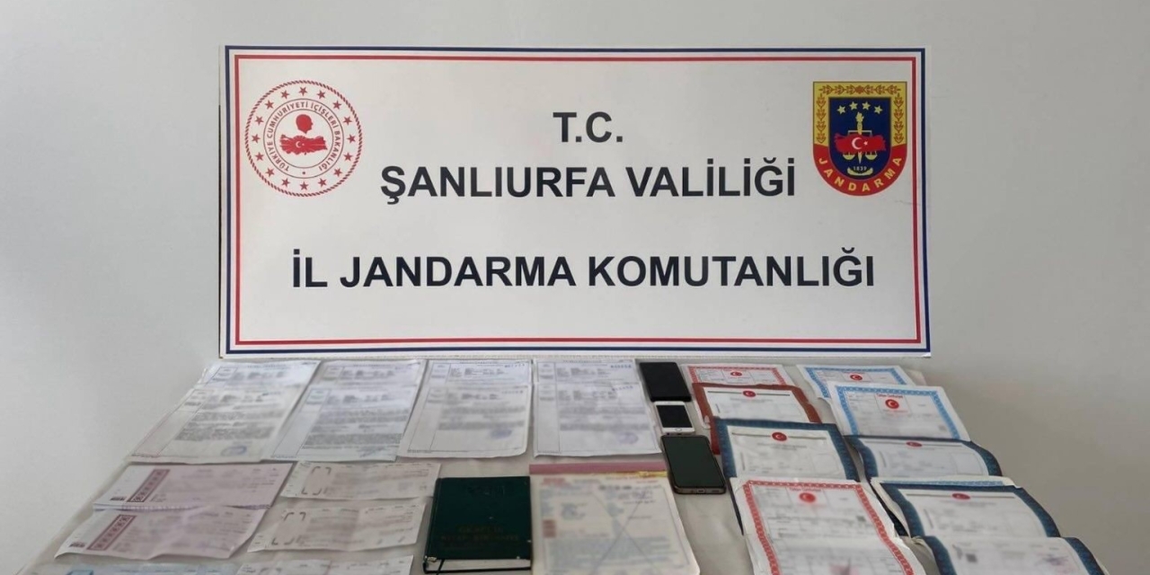 Aralarında Örgüt Liderinin De Bulunduğu 3 Şahıs Gözaltına Alındı