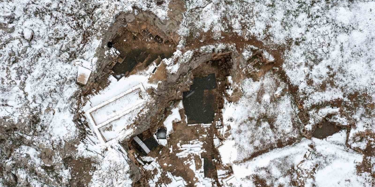 Kar Altında Tarihe Tanıklık