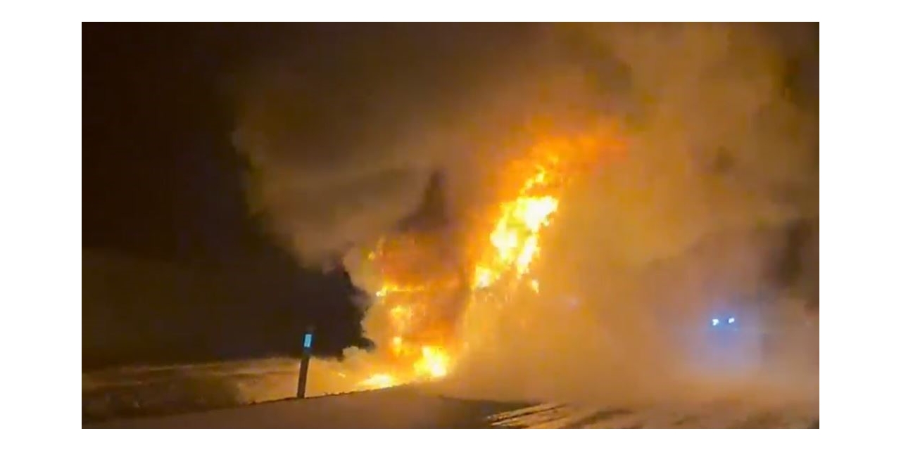 Seyir Halindeki Tır Alev Topuna Döndü: Sürücü Son Anda Kurtuldu