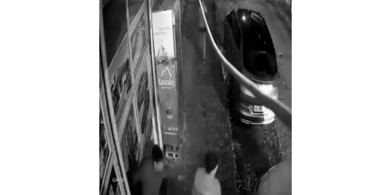 Arkadaşlarıyla Şakalaşırken Çarptığı Camın Kırılması İle İş Yerinin İçine Düştü