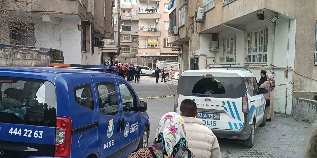 Kolondan Ses Geldiği İddiası Binayı Boşalttırdı