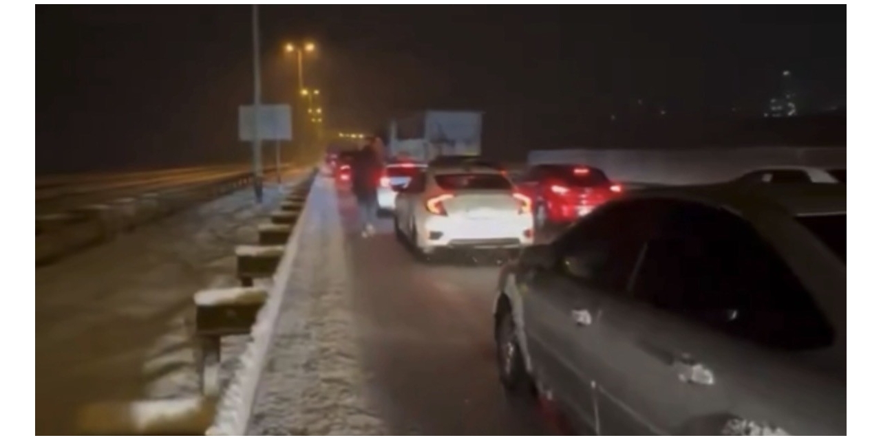 Gaziantep-kahramanmaraş Karayolunda Kar Esareti