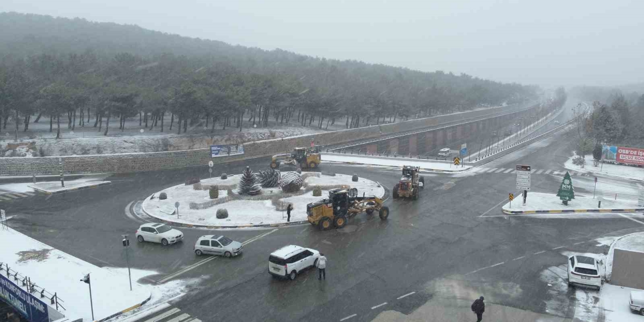 Gaziantep’te Karla Mücadele Çalışmaları Aralıksız Devam Ediyor