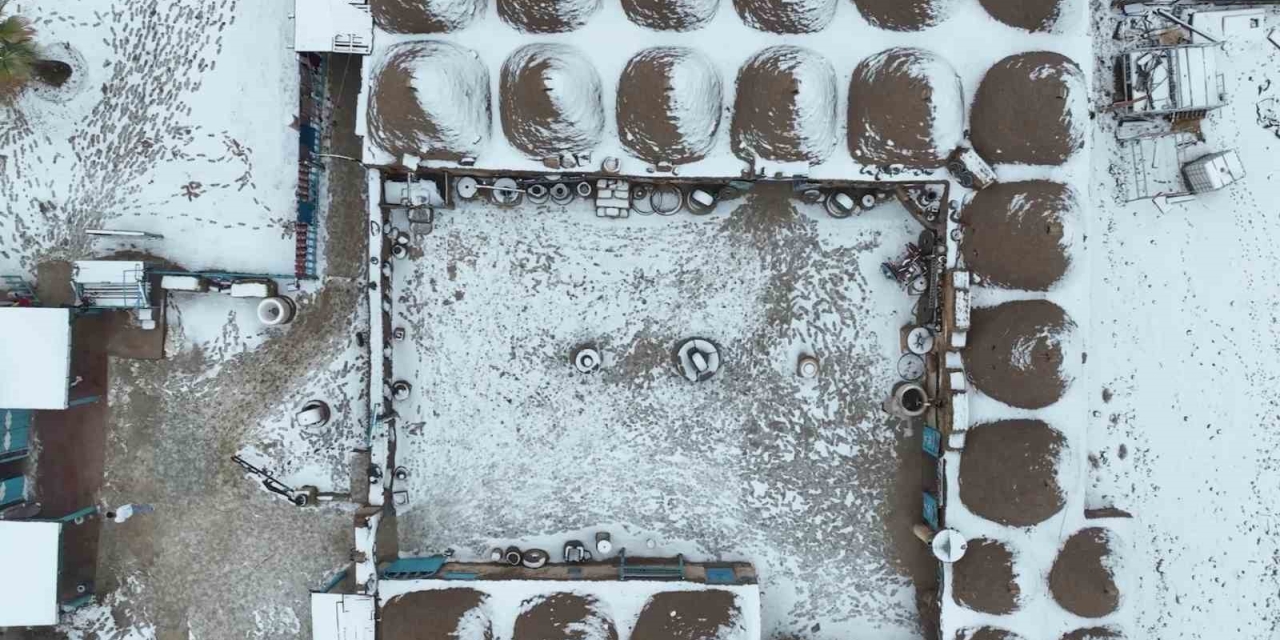 Beyazla Tarihin Buluşması Eşsiz Manzara Oluşturdu