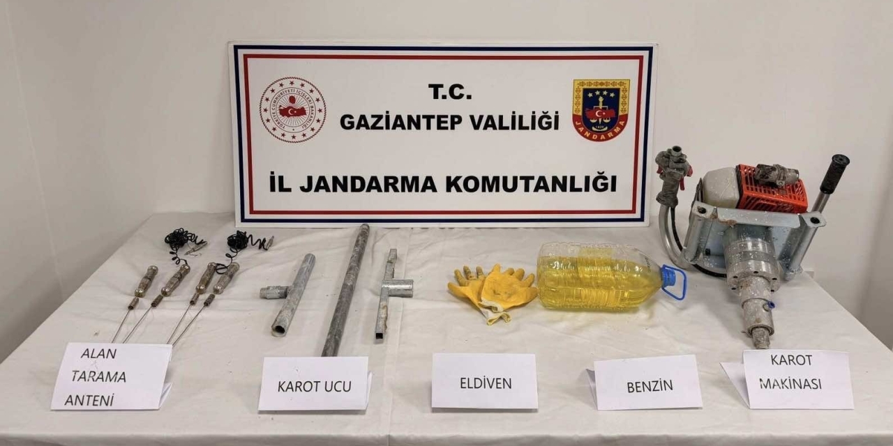 Gaziantep’te Kaçak Kazı Yapan Şahıslara Jandarmadan Suçüstü: 5 Gözaltı