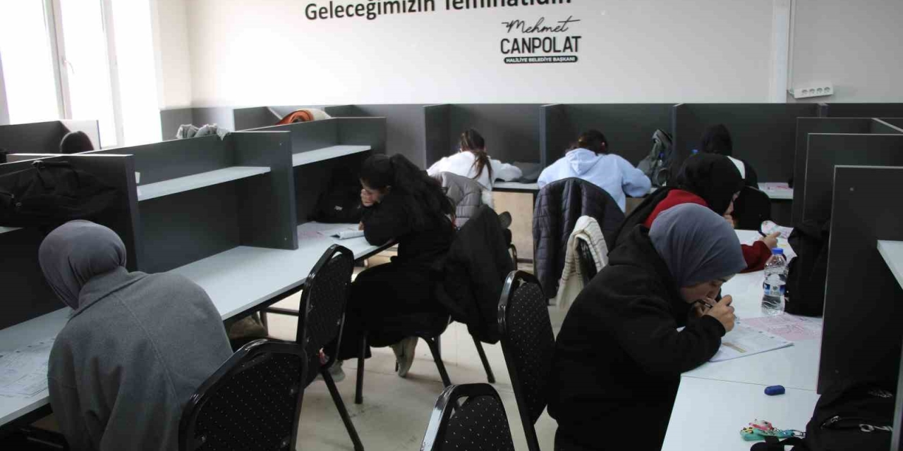 Haliliye’de Gençlere Destek