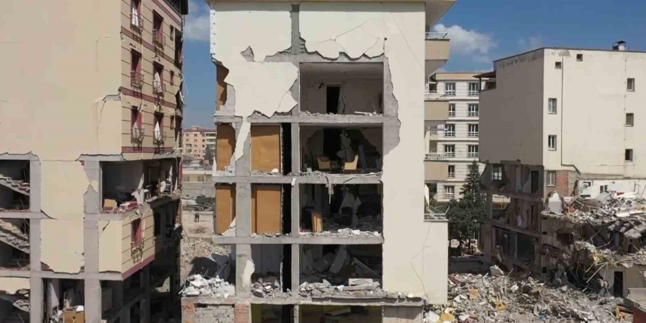 Depremin Yıktığı Nurdağı Küllerinden Doğdu