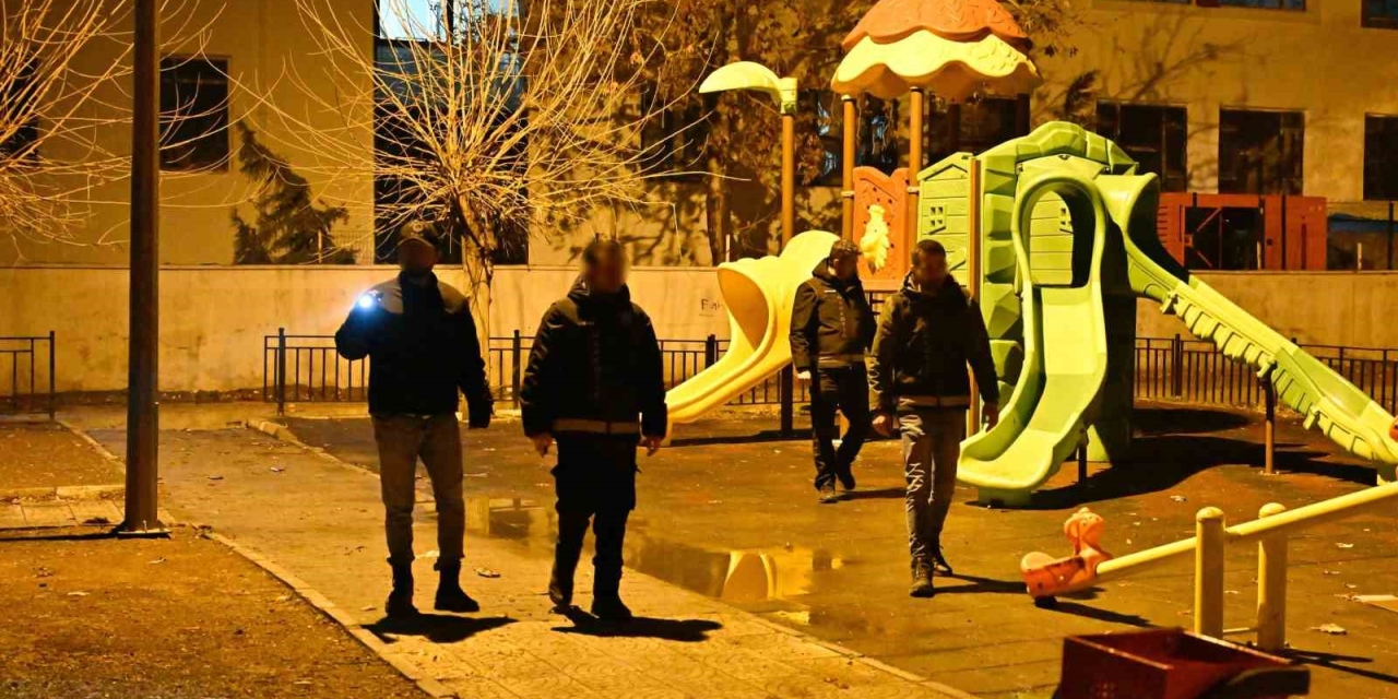 Narkotik Ekiplerinden Şok Uygulama