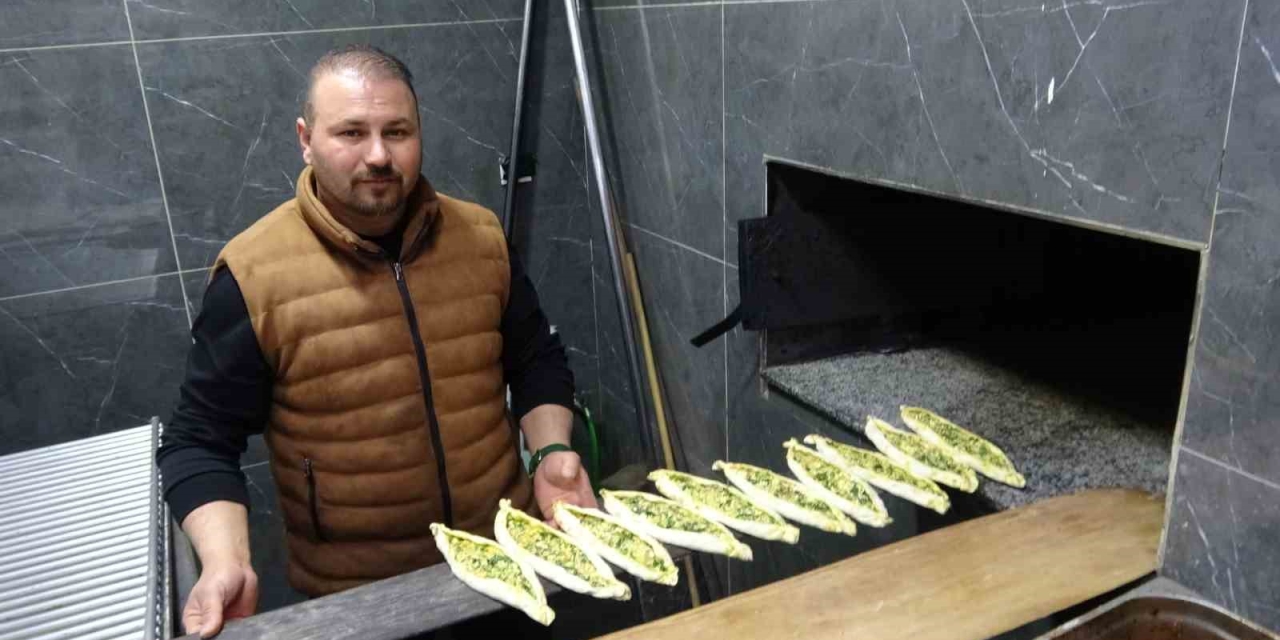 Depremde İş Yeri Yıkılan Esnaf Açtığı İşletmeyle Hayata Tutundu