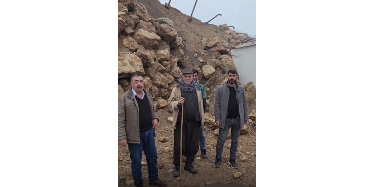 İstinat Duvarı Taziye Evinin Üstüne Yıkıldı