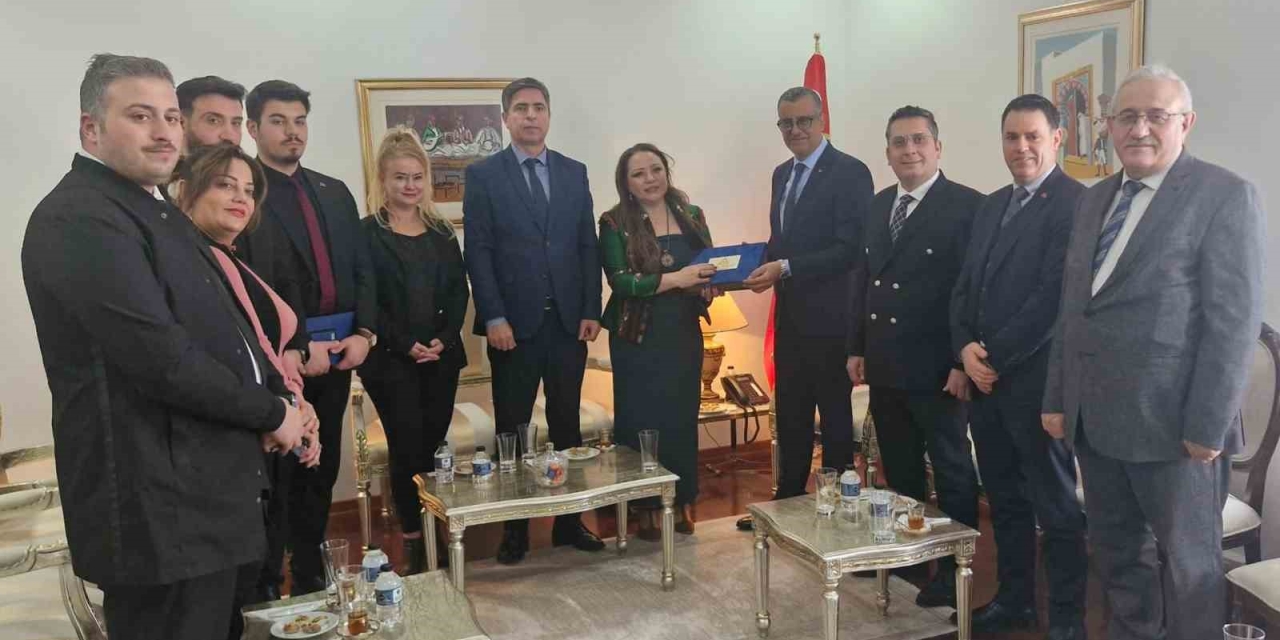 Türkiye-tunus Hattında Sağlık Ve Yatırım İş Birliği Güçleniyor