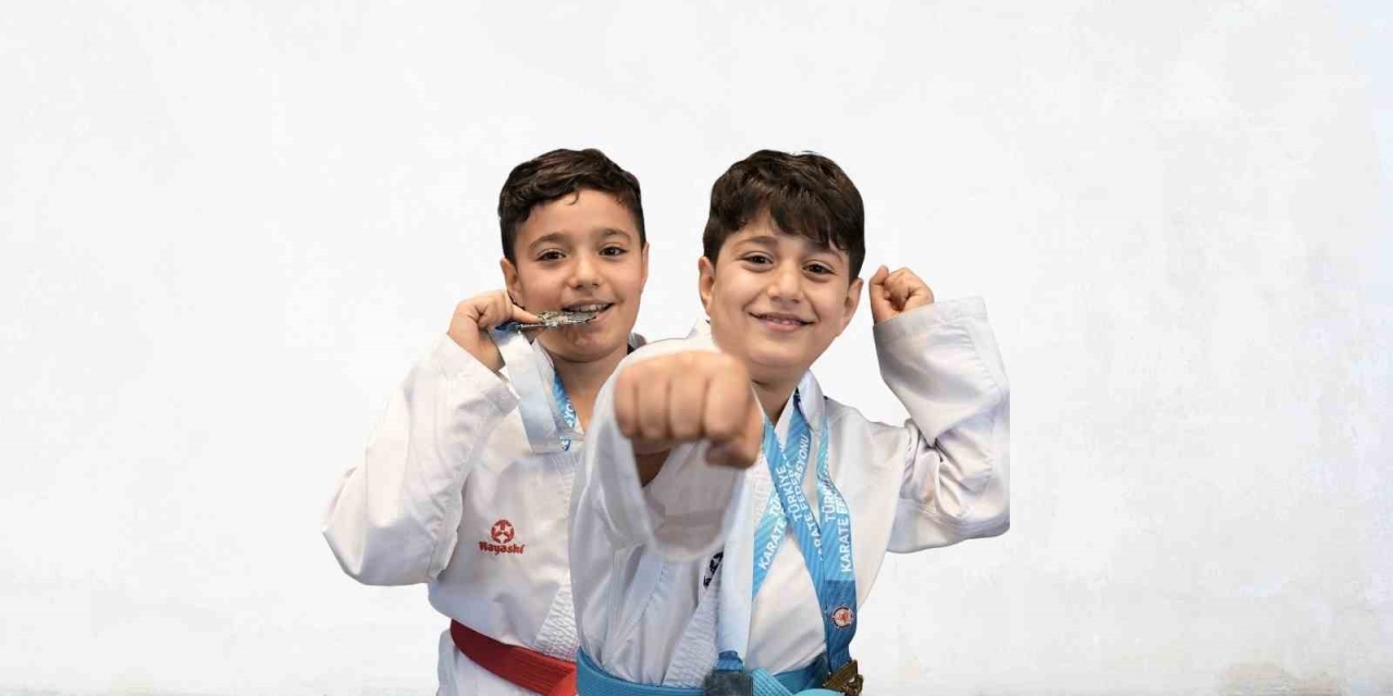 Türkiye Karate Ligi Sakarya Etabında Erdem Koleji Damgası