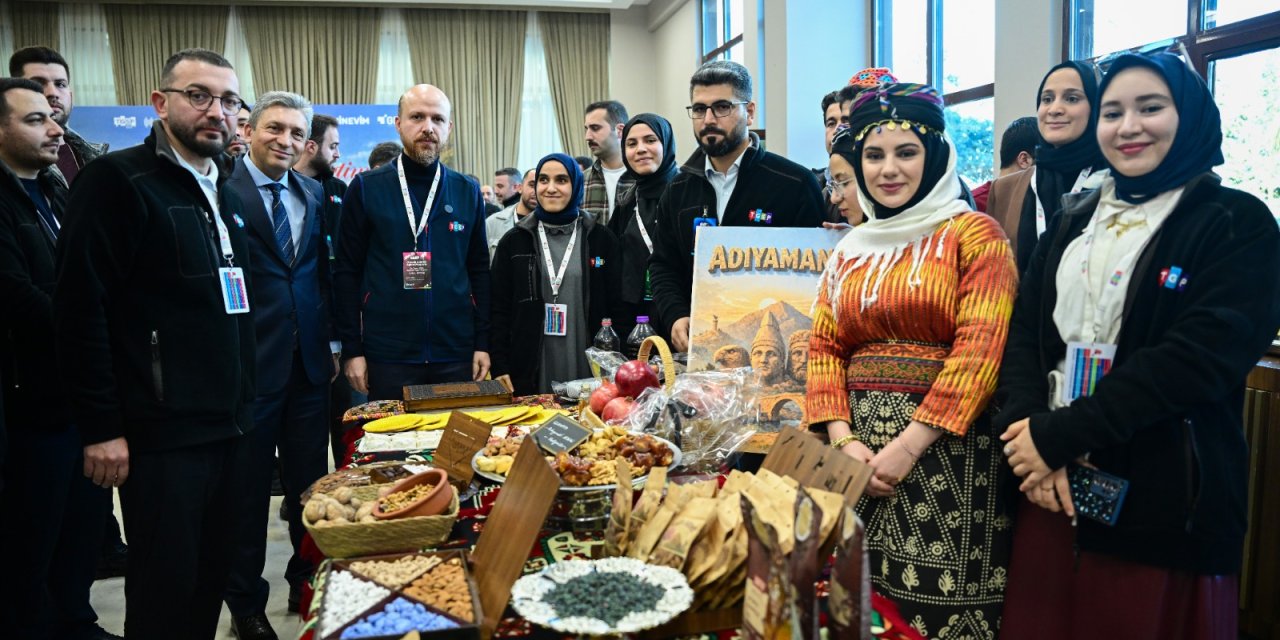 Vali Şahin Ve Bilal Erdoğan Adıyamanlı Gençleri Yalnız Bırakmadı