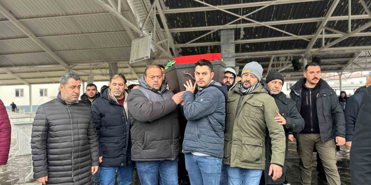 Almanya’da Öldürülen Tren Görevlisi Serkan Çalar Gaziantep’te Defnedildi
