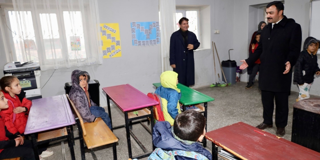 Kahta Kaymakamı Soysal, Ballı Köyü’nde Vatandaşlarla Buluştu