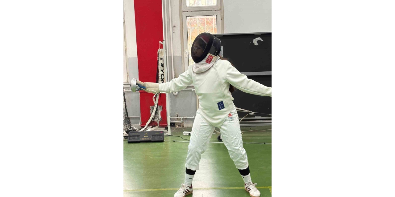 Sanko Okulları Eskrimde 17 Madalya Kazandı