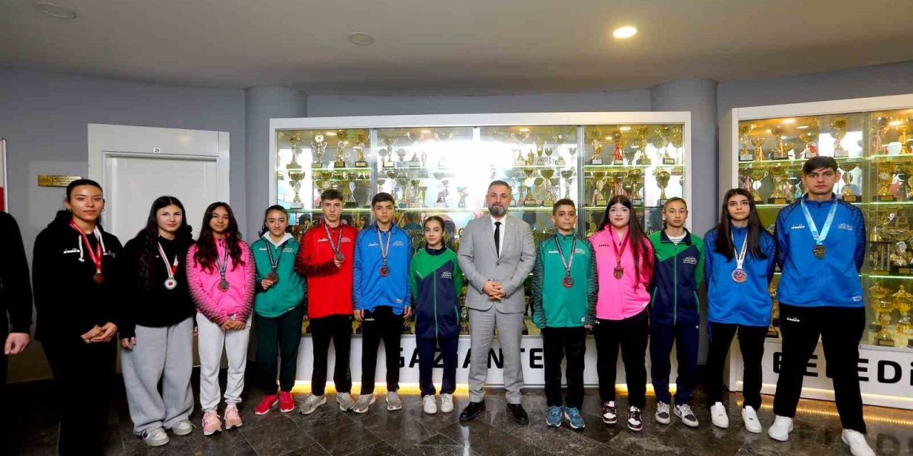 Mavi-beyazlı Sporculardan İlk 40 Günde 71 Yeni Madalya