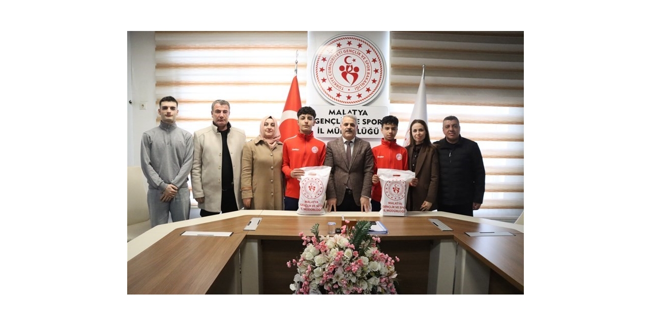 Röveşata Golünün Kahramanları Ödüllendirildi