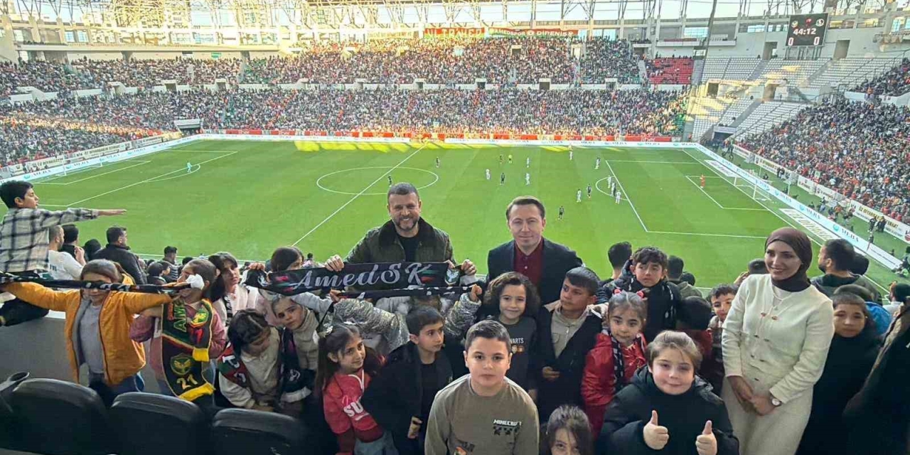 Eğil’in Minikleri Amed Sportif Faaliyetler - Sakaryaspor Maçında İlk Kez Tribün Heyecanı Yaşadı