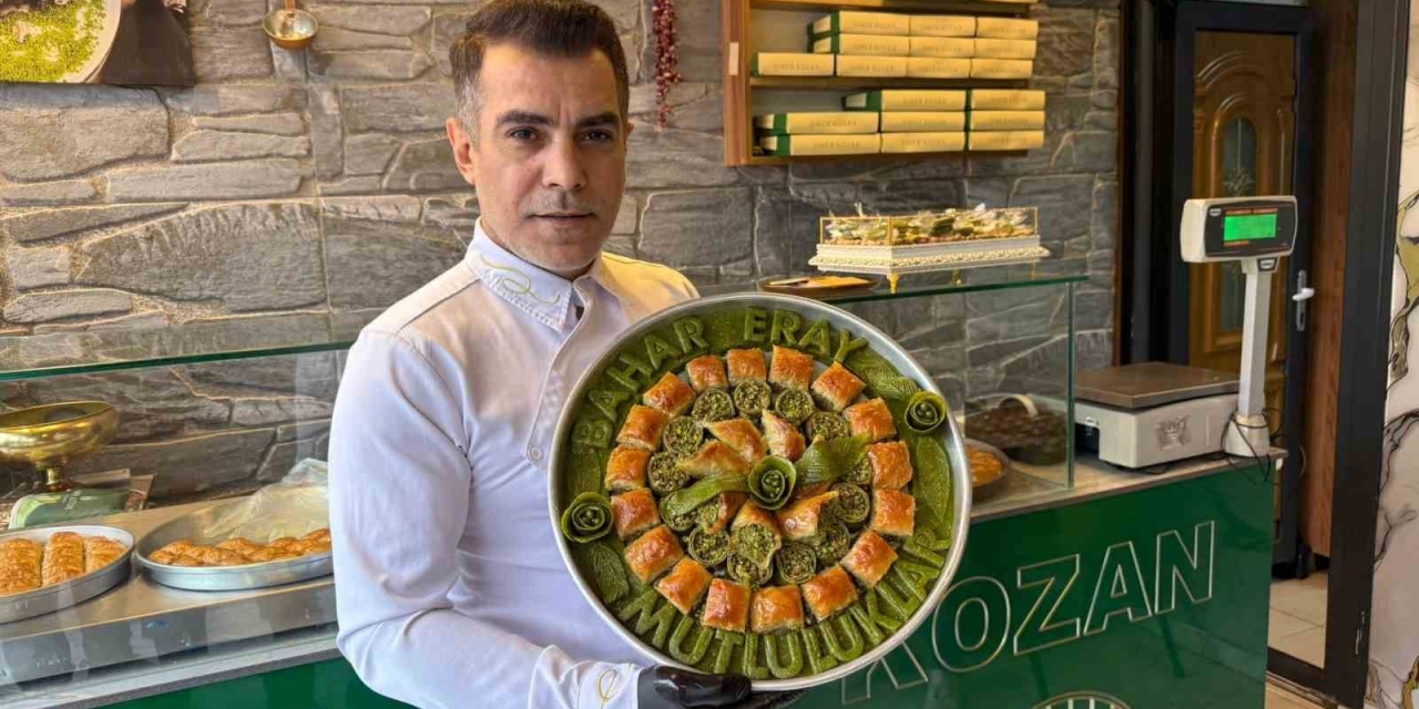 Nişan Ve Kız İstemelerinde Yeni Trend: Baklava Tepsisi