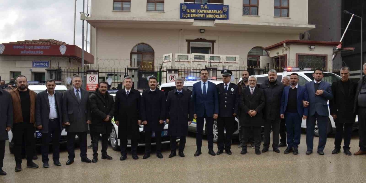 Hayırsever Ali Erdemoğlu’ndan Besni Emniyetine 5 Araç