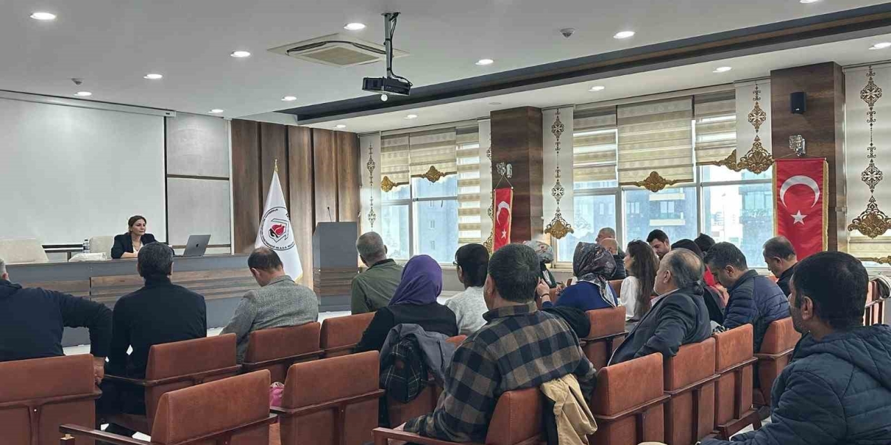 Öğretmen Akademilerinde Sanat Ele Alındı