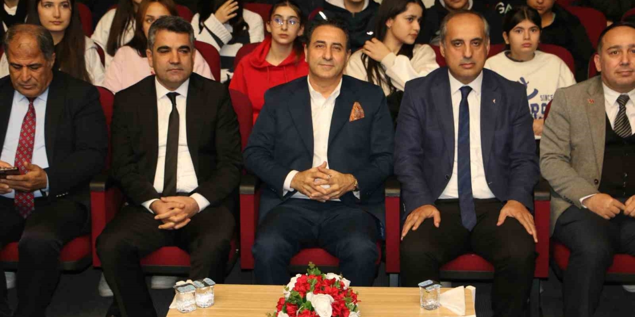 Diyarbakır’da Mesleki Ve Teknik Eğitimde Girişimcilik Semineri