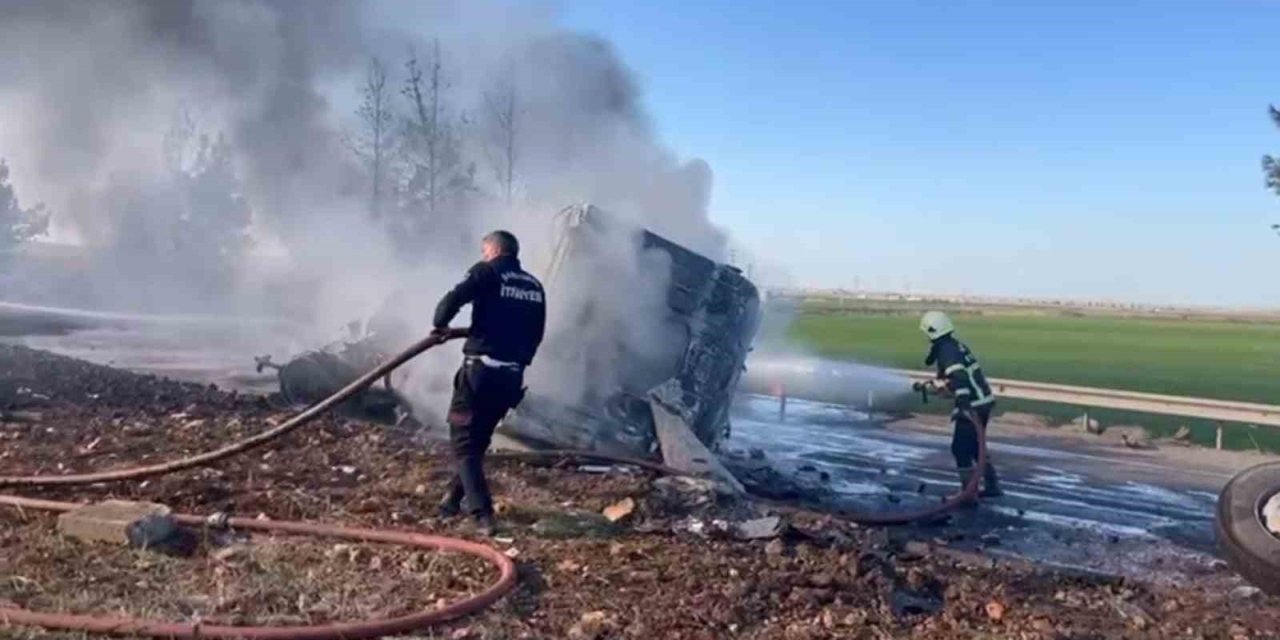 Şanlıurfa’da Devrilen Yakıt Yüklü Tır Alev Topuna Döndü: 1 Yaralı
