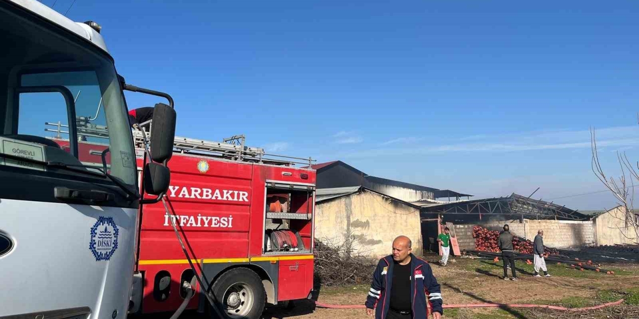 Diyarbakır’da Plastik Fabrikasında Yangın