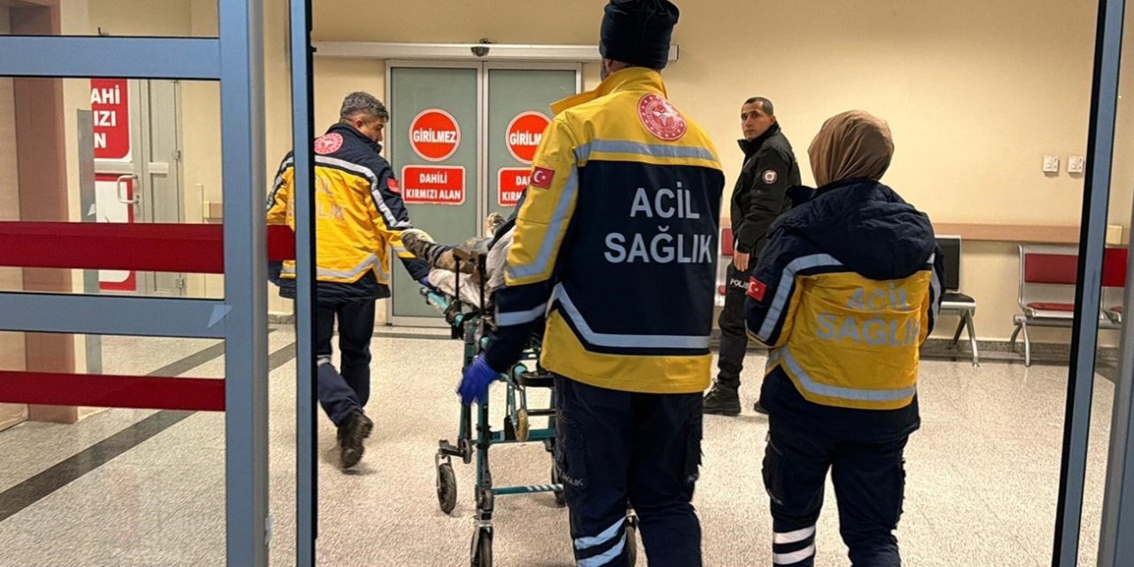 Vücuduna Çamaşır Suyu Enjekte Eden Genç Hastaneye Kaldırıldı
