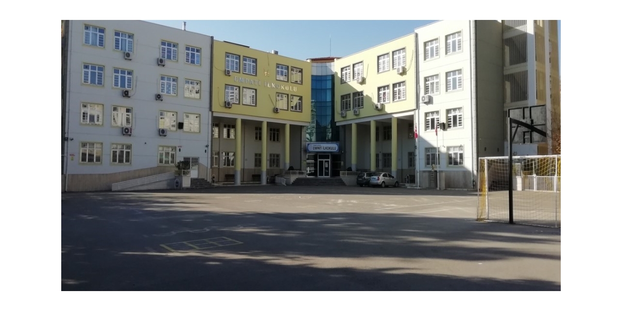 Gaziantep’te Kadın Öğretmen Ve Okul Müdürüne Saldırı Girişimi