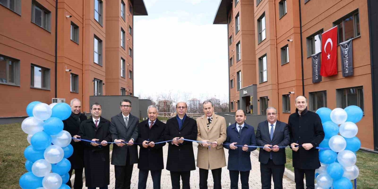 İş Bankası Malatya Lojmanları Sahiplerine Teslim Edildi