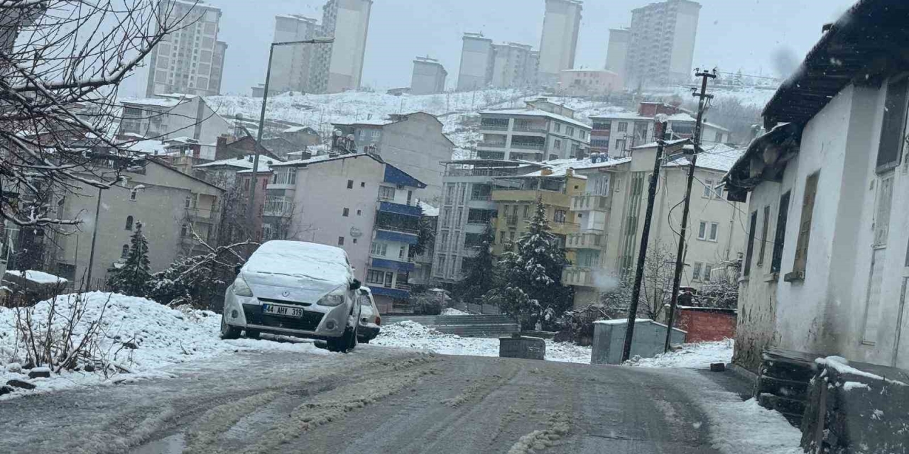 Battalgazi’de Kar Yağışı Sonrası Ekipler Sahada