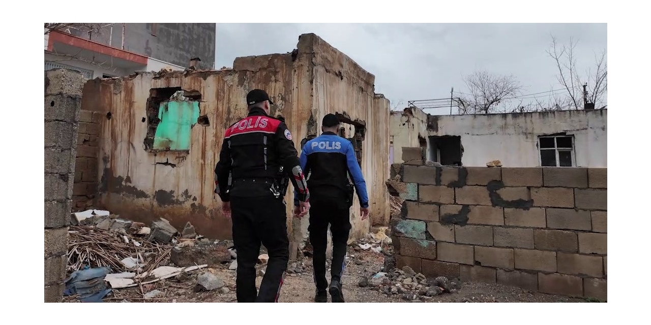 Adıyaman Genelinde Metruk Binaların Yıkım Süreci Sürüyor